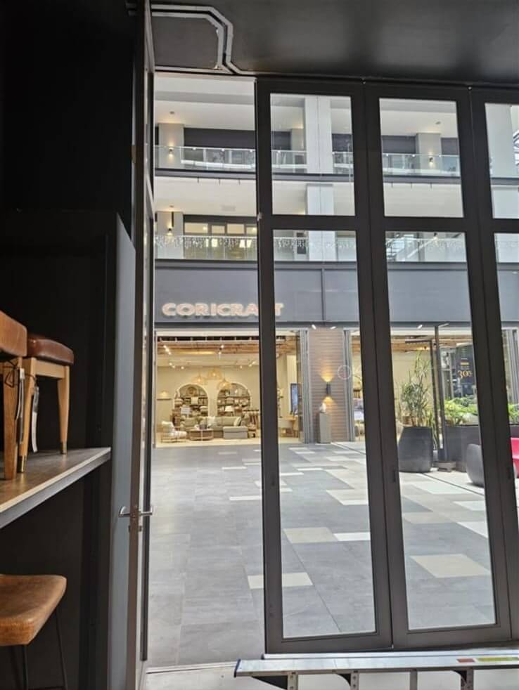 aluminium-shop-front-door
