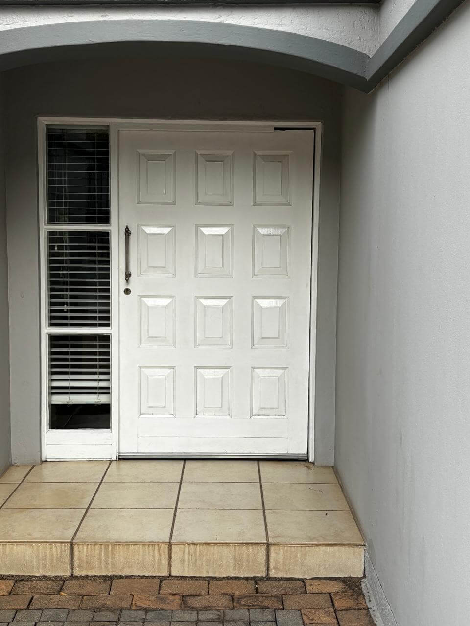 pivot-door
